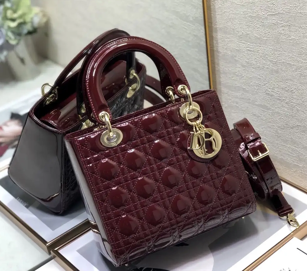 Tony Luxuries LADY MEDIUM 24CM diro 0528